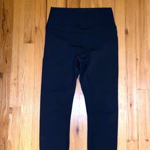 Lululemon Wunder Under HR Full on Luxtreme 25”